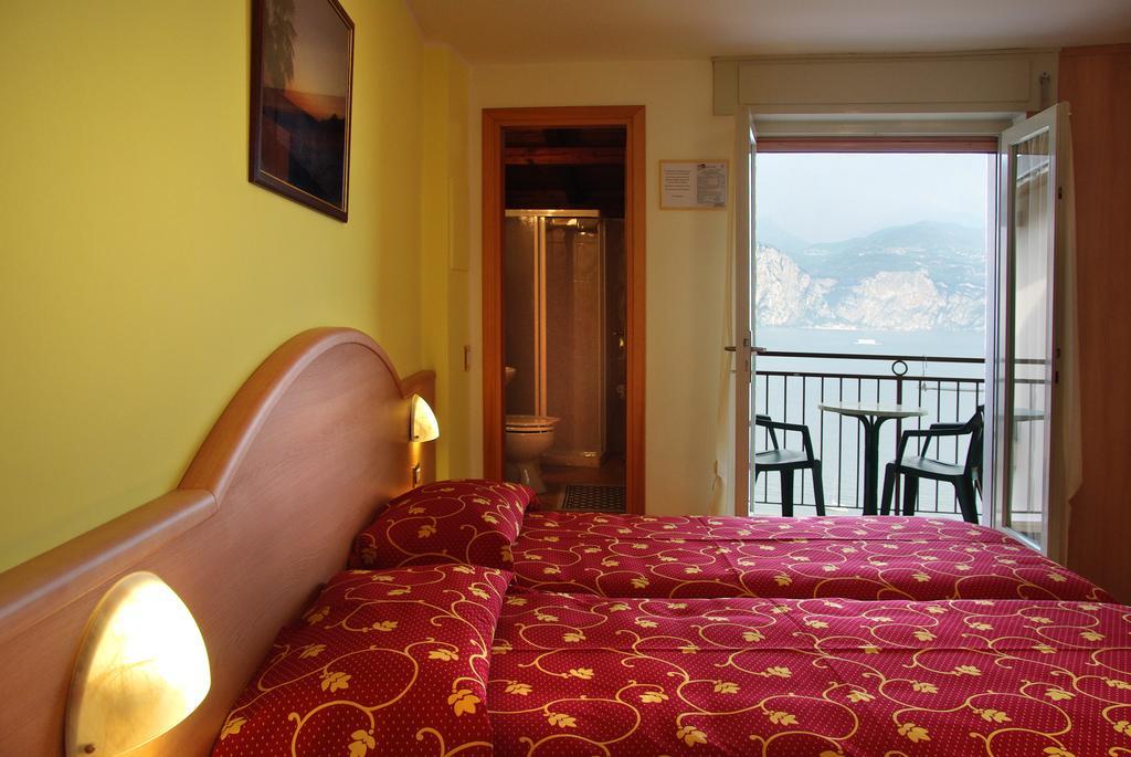 Hotel Residence Panoramica Brenzone sul Garda Rom bilde