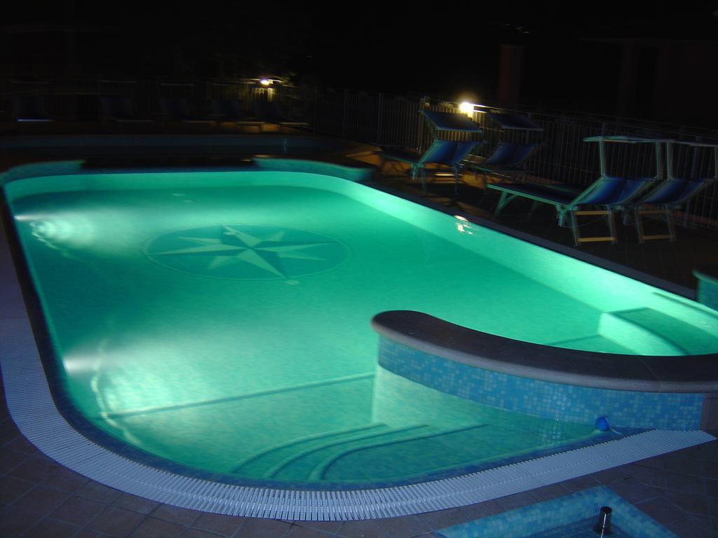 Hotel Residence Panoramica Brenzone sul Garda Eksteriør bilde